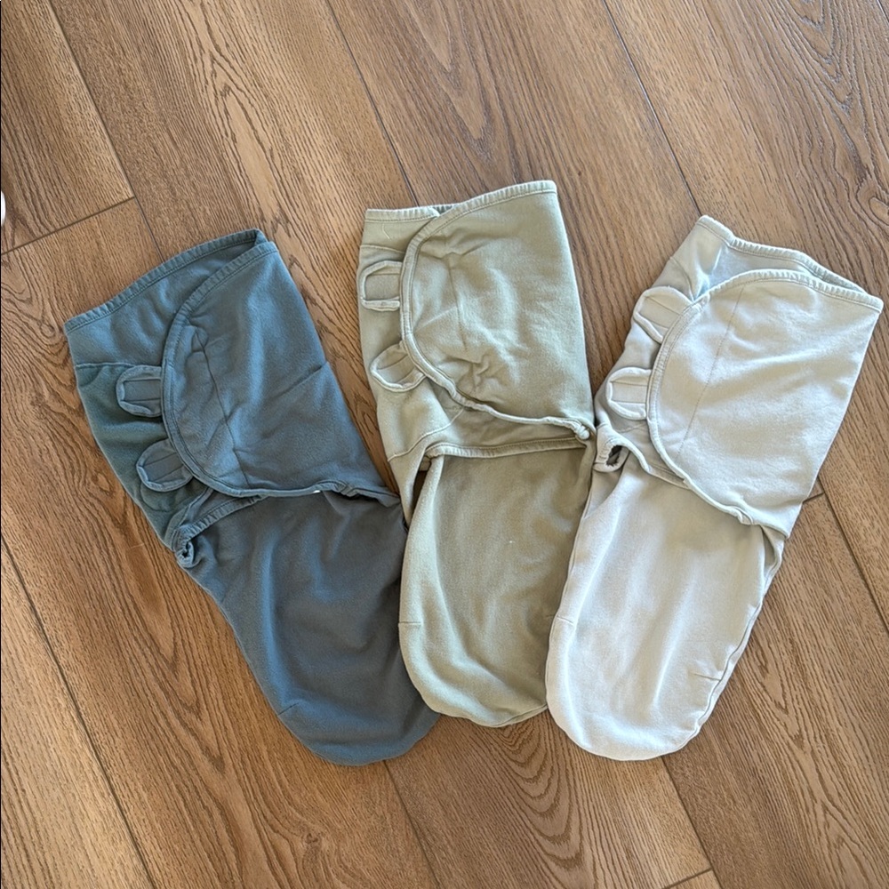 Comfy Cubs Easy Swaddle Blankets Small / 0-3 months in Stone, Sage, Azul